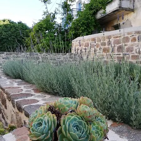 Villa Lithos Poros